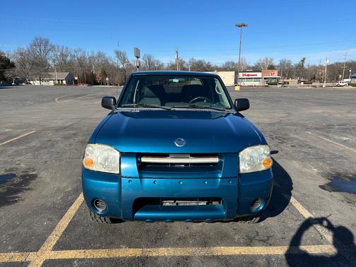 2004 Nissan Frontier XE-V6 Crew Cab