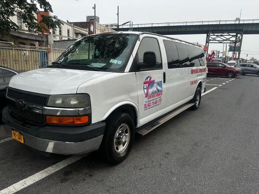 2007 Chevrolet Express 3500 Base