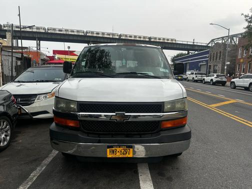 2007 Chevrolet Express 3500 Base