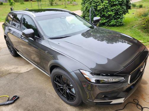 Gray 2024 Volvo V90 Cross Country Ultimate