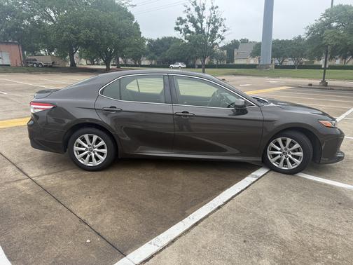 Brown 2018 Toyota Camry LE