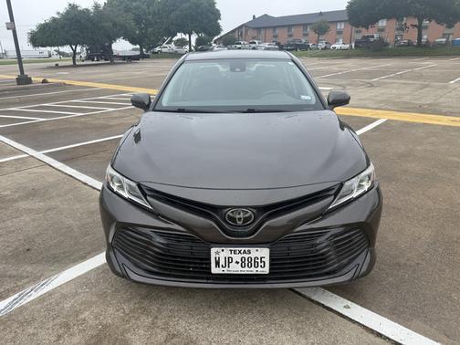 Brown 2018 Toyota Camry LE