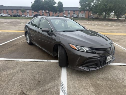 Brown 2018 Toyota Camry LE