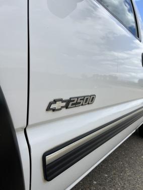1999 Chevrolet Silverado 2500 LS