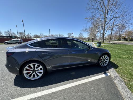 2019 Tesla Model 3 Performance