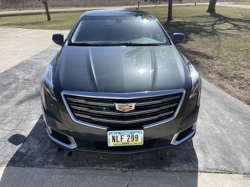 Black 2019 Cadillac XTS Luxury
