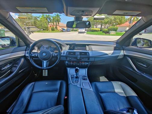 2015 BMW 528 i