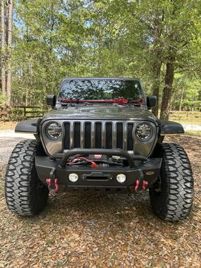 Gray 2019 Jeep Wrangler Unlimited Rubicon