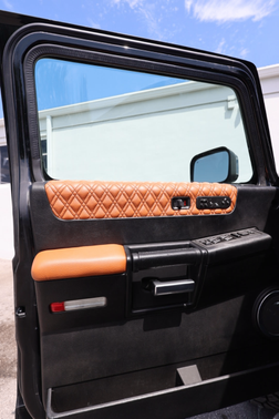 Black 2005 Hummer H2 Base