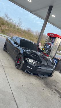 Black 2017 Dodge Charger SRT Hellcat