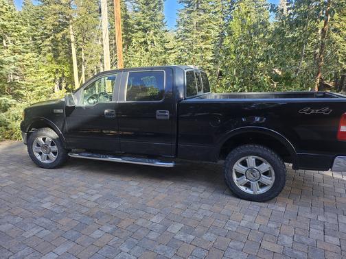2006 Ford F-150 Lariat SuperCrew
