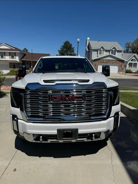 White 2024 GMC Sierra 3500 Denali