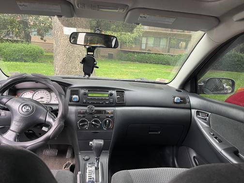 Photo 5 of 5 of 2005 Toyota Corolla CE