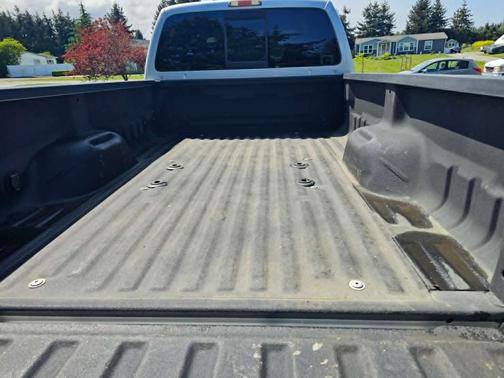 Silver 2008 Ford F-350 Lariat Crew Cab Super Duty