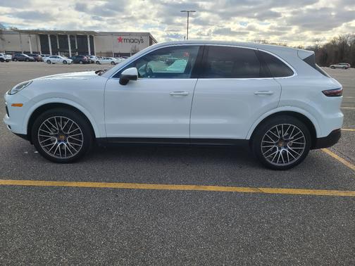2021 Porsche Cayenne Cayenne