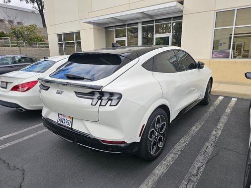 2022 Ford Mustang Mach-E GT