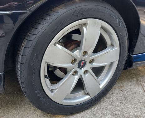 2004 Pontiac GTO Base
