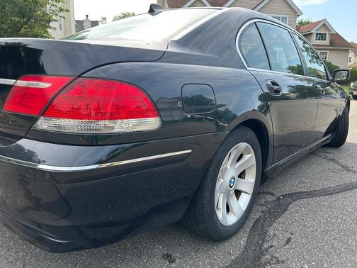 Black 2008 BMW 750 Li