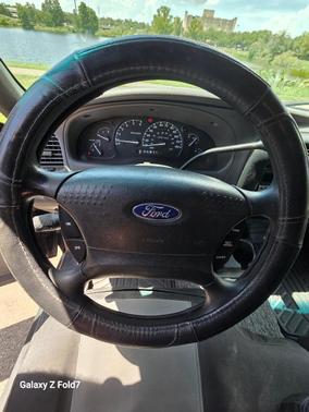 Black 2002 Ford Ranger XLT SuperCab