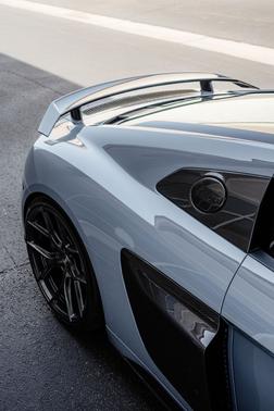 Gray 2020 Audi R8 5.2 V10 performance