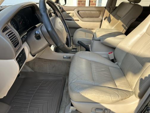 2000 Toyota Land Cruiser Base