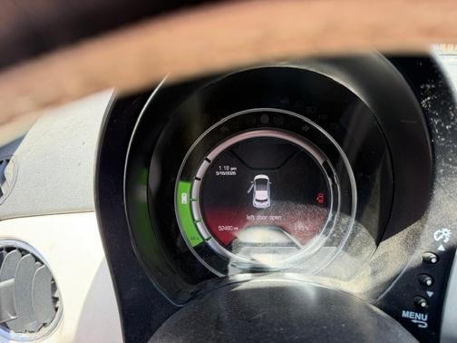 White 2018 FIAT 500e Battery Electric