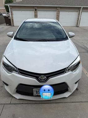 White 2016 Toyota Corolla LE
