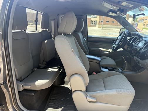 Gray 2013 Toyota Tacoma Base