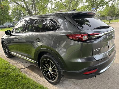 Gray 2023 Mazda CX-9 Grand Touring