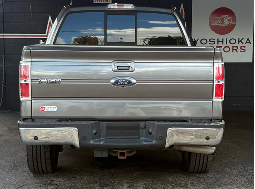 Gray 2013 Ford F-150 Lariat
