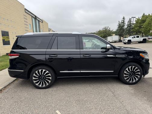 2023 Lincoln Navigator Black Label