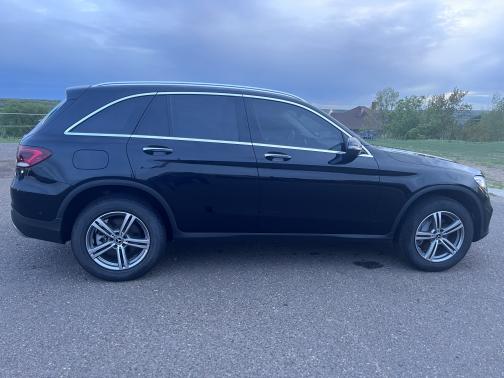 Black 2022 Mercedes-Benz GLC 300 4MATIC