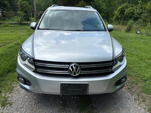 Silver 2012 Volkswagen Tiguan S