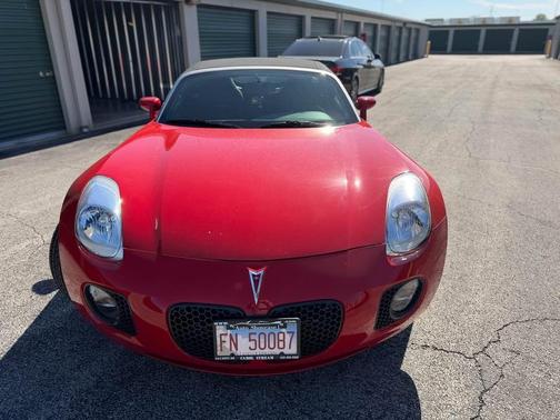 Red 2007 Pontiac Solstice GXP