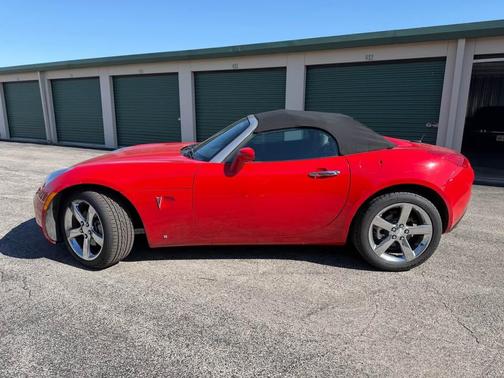 Red 2007 Pontiac Solstice GXP