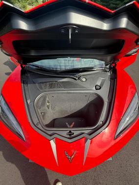 Red 2021 Chevrolet Corvette Stingray w/2LT
