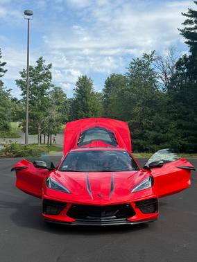 Red 2021 Chevrolet Corvette Stingray w/2LT