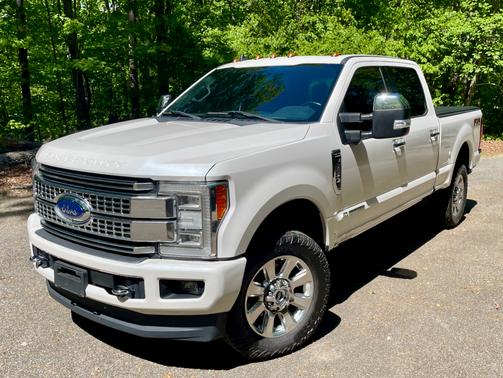White 2019 Ford F-250 Platinum