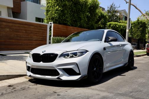 Photo 3 of 26 of 2019 BMW M2 Competition