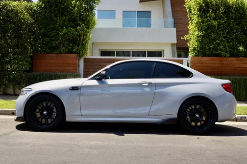 Photo 4 of 26 of 2019 BMW M2 Competition