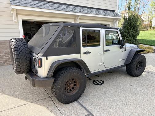 Silver 2011 Jeep Wrangler Unlimited Rubicon