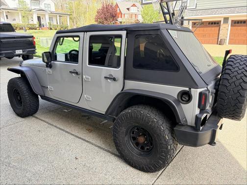 Silver 2011 Jeep Wrangler Unlimited Rubicon