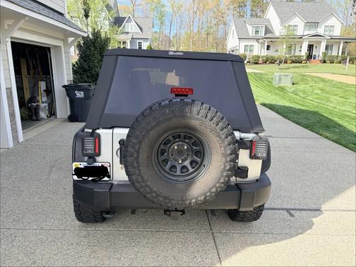 Silver 2011 Jeep Wrangler Unlimited Rubicon
