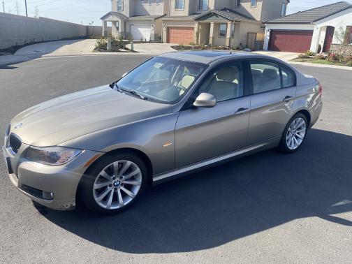 2011 BMW 328 i