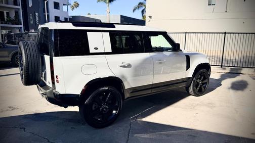 White 2022 Land Rover Defender X-Dynamic HSE