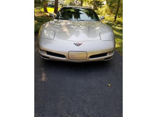 2000 Chevrolet Corvette Base