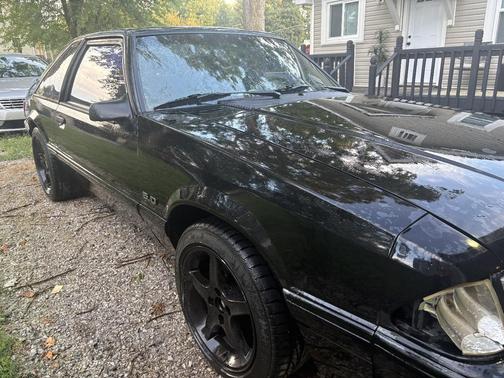 Black 1992 Ford Mustang LX 5.0L Sport