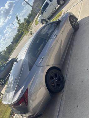 Gray 2021 Hyundai ELANTRA SEL