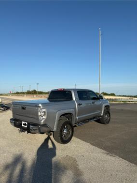 2014 Toyota Tundra SR5