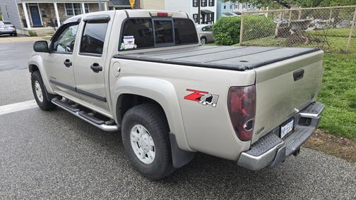 2004 Chevrolet Colorado LS